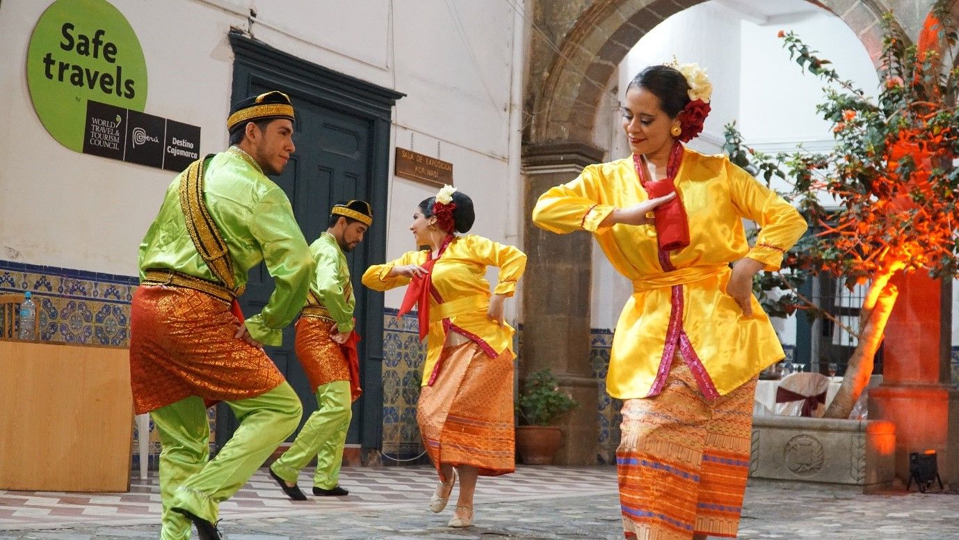 podiumnews.com-Tarian Indonesia Pukau Peserta FamTrip dan Workshop Pariwisata di Peru